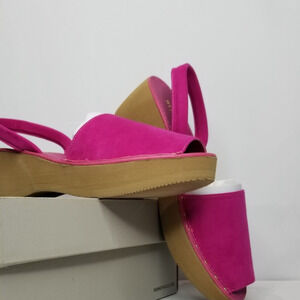 Kenneth Cole REACTION Women's Fins Glass Stud Platforms Size 8.5 Bright Pink NWT